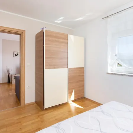 Tina Apartment Medulin