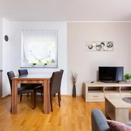 Apartment Tina