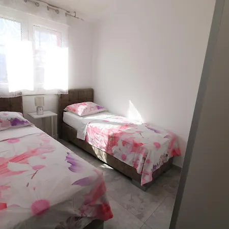 Apartamento Tina Pula